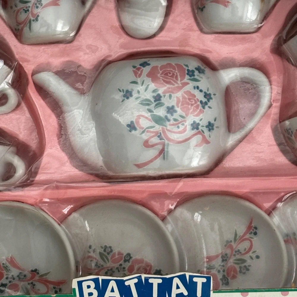 NIB VINTAGE 1998 Battat FLORAL TEA SET Play White Pink Rose Porcelain 13 pc NEW
